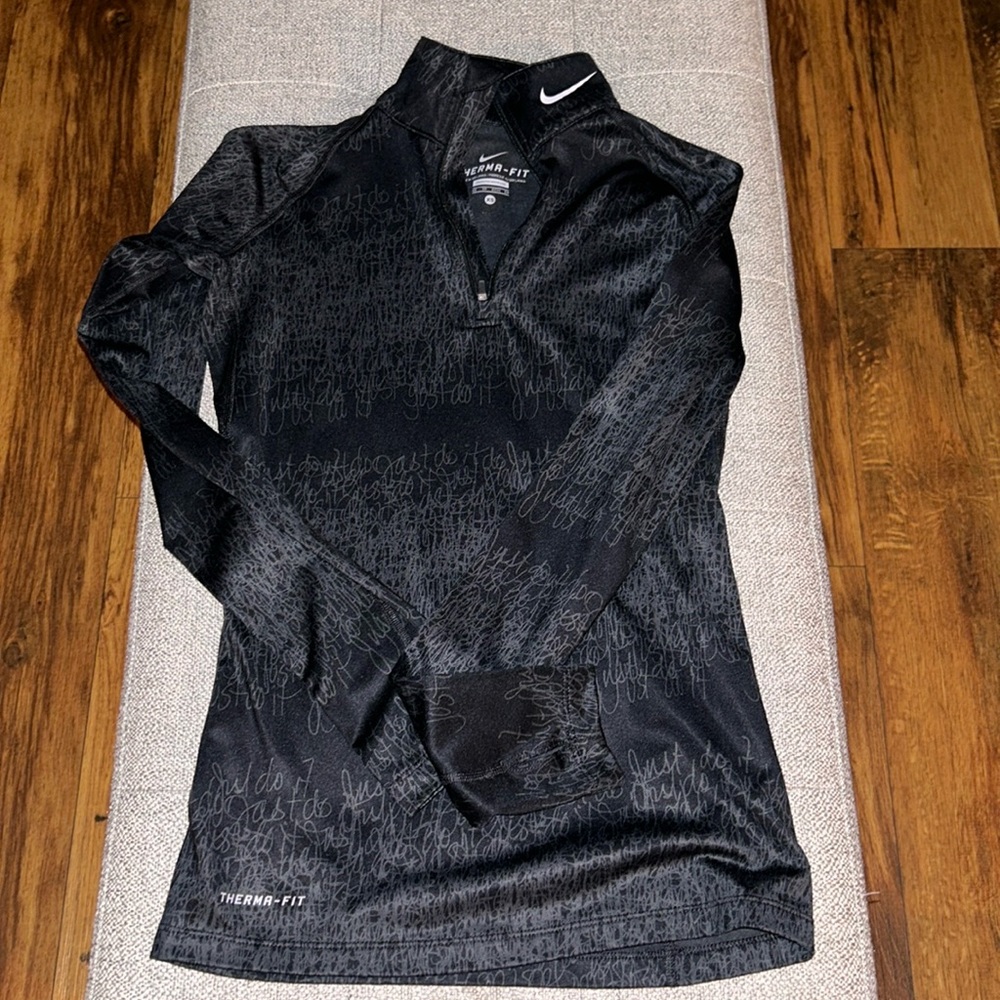 Nike therma fit quarter zip.